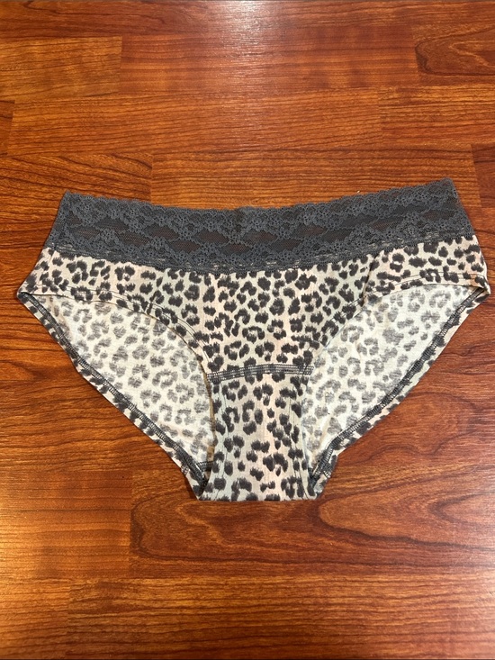 Victoria's Secret Other - Victoria's Secret Panty Low rise Hiphugger Medium